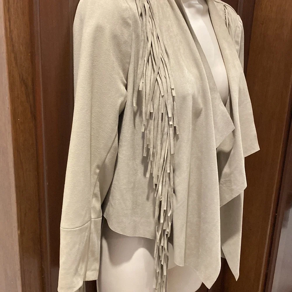 SCOOP VEGAN NWT FRINGE SHORT JACKET